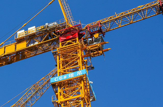 How to distinguish tower crane models and specifications? What are the technical parameters of tower cranes? 