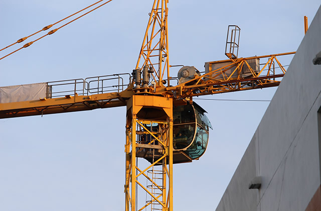 What do tower crane workers do? How do tower crane drivers get on the tower crane? 